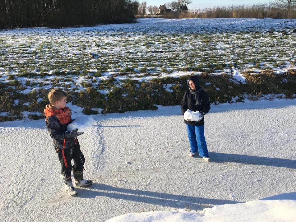 F7C3AA98-90E8-44E5-81C2-B6BC43E171EF