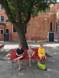 EDCB75E6-BE3F-4EE8-A8DF-F9ECEA4FB666