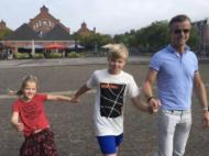 4A5C7603-838B-4B79-93E2-B4F2A15DC19B